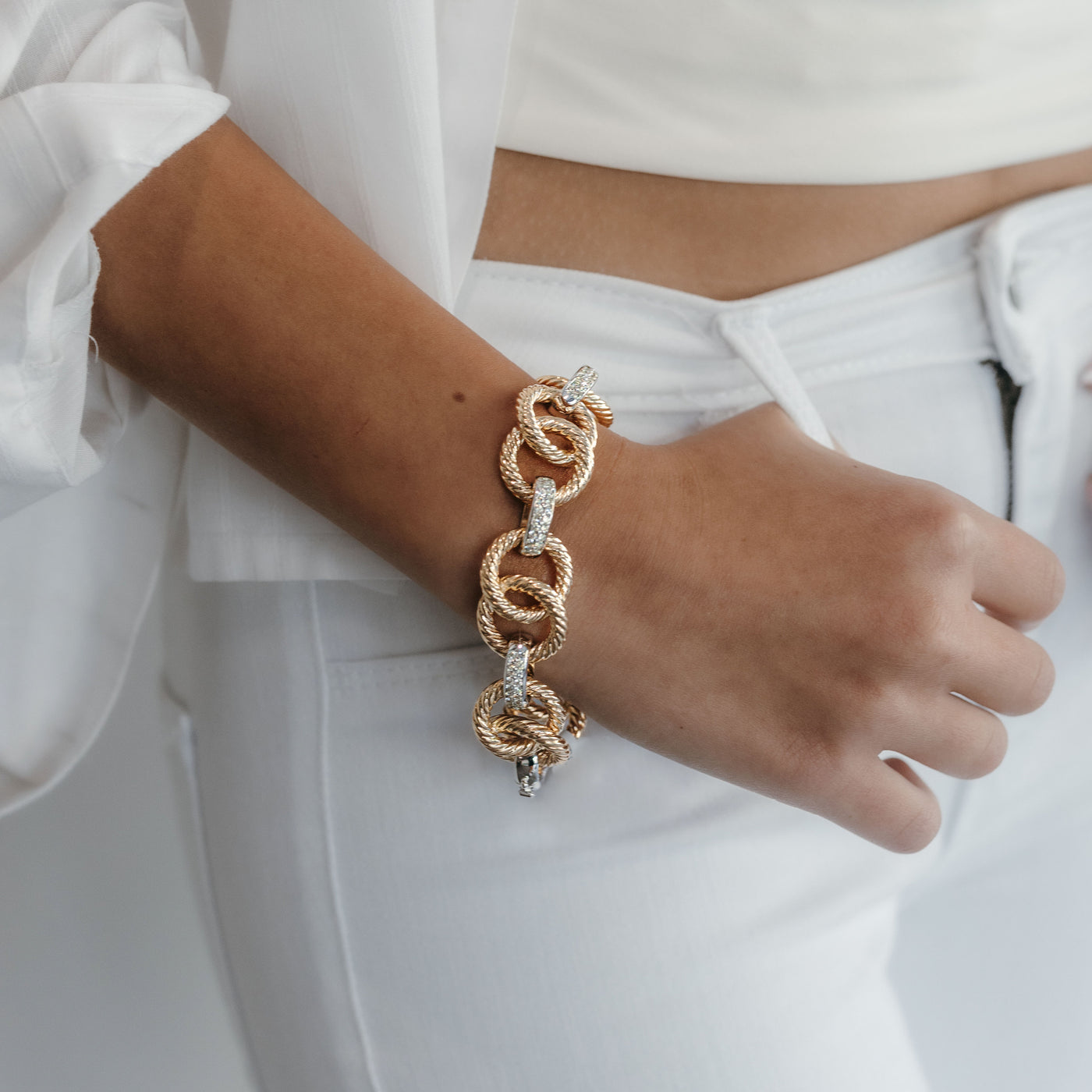 diamond and gold links bracelet