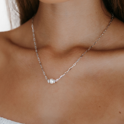 pearl and diamond paperclip necklace in white gold