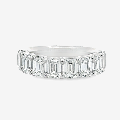 emerald cut diamond band