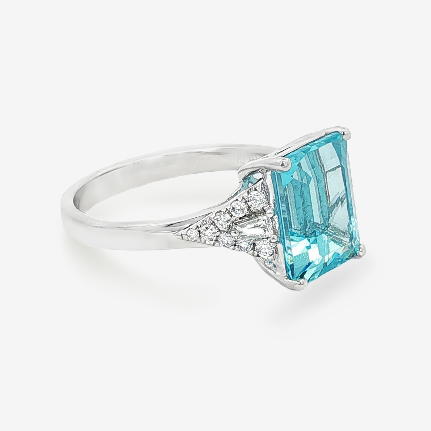 3.58CT Aquamarine & Diamond Ring