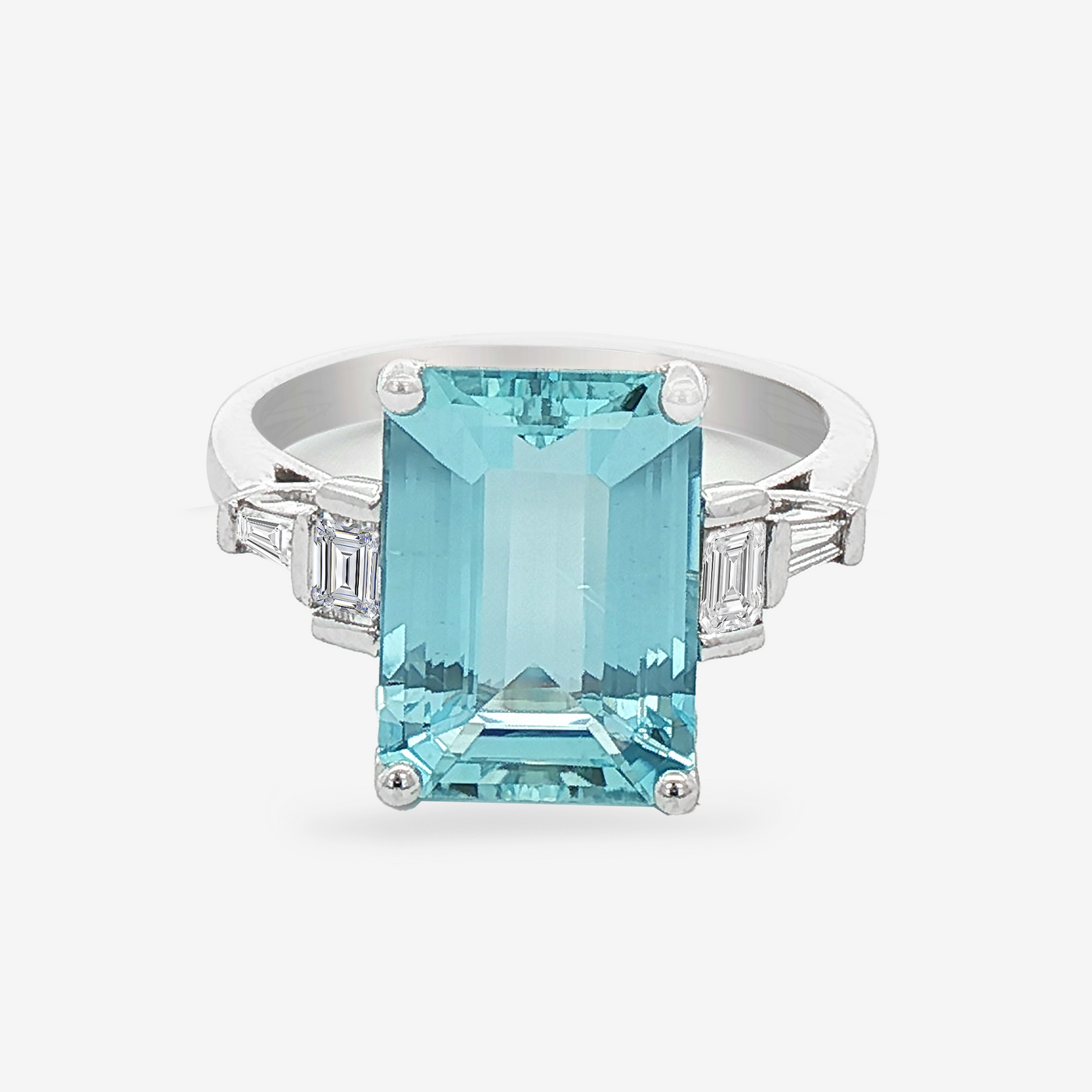 4.20CT Aquamarine & Diamond Ring