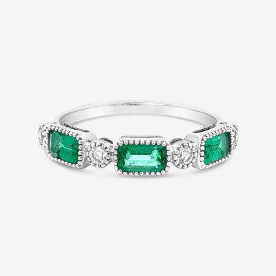 emerald and diamond ring