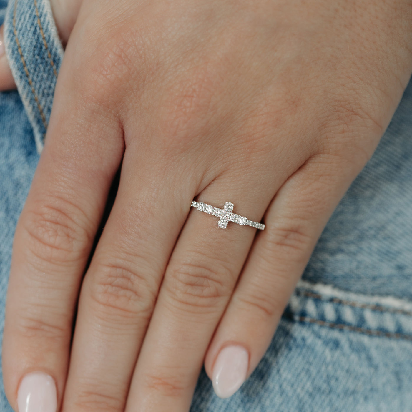 diamond cross ring