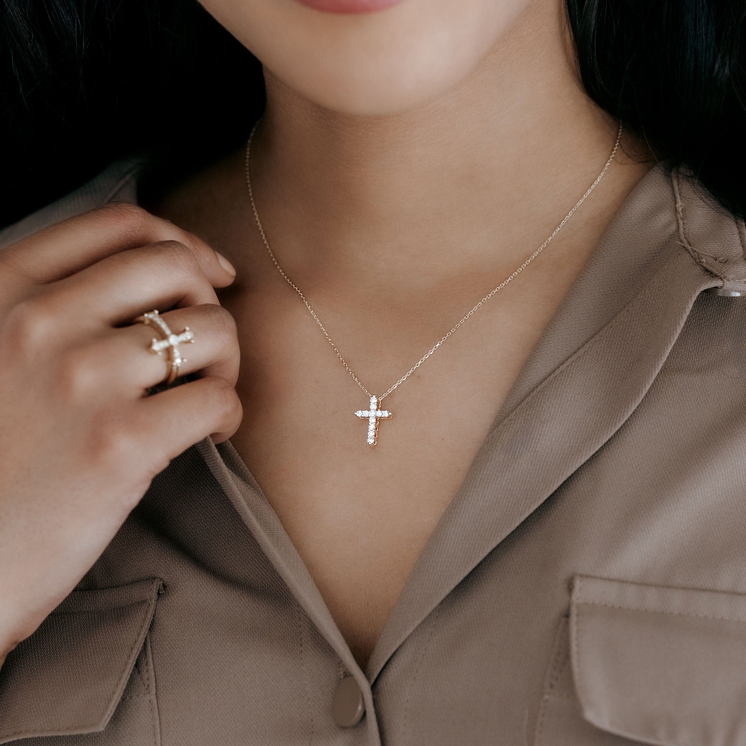 diamond cross necklace