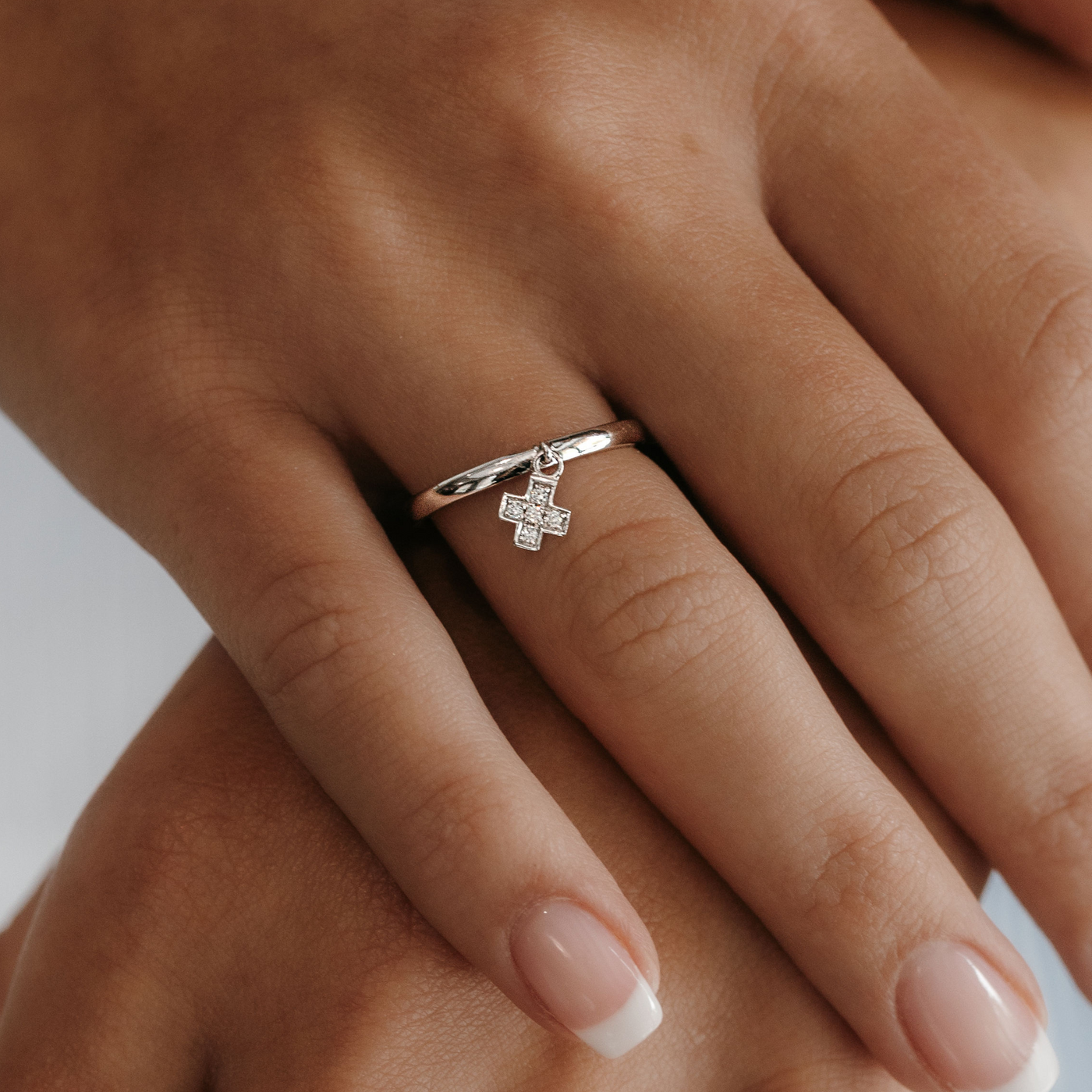 white gold dangle diamond cross charm ring