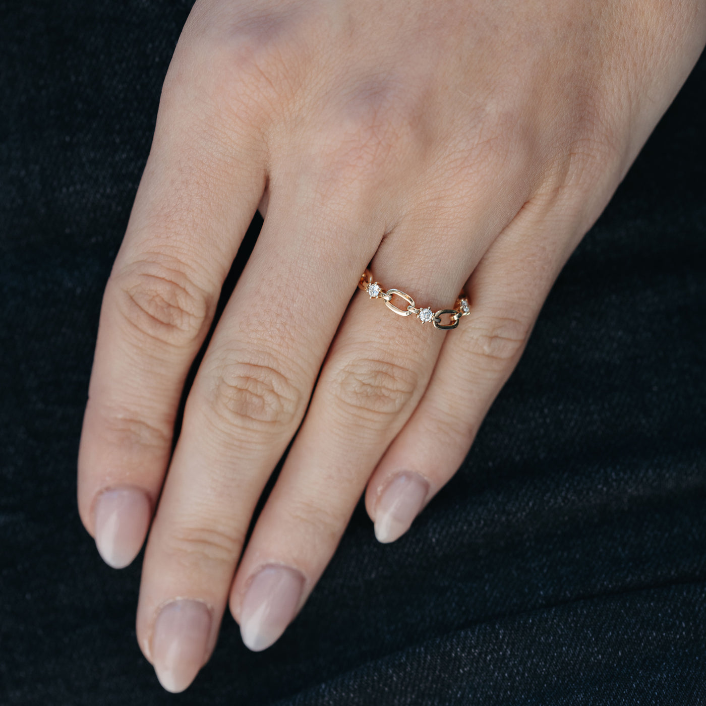 diamond and gold links ring