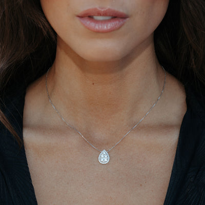 illusion pear shaped diamond necklace