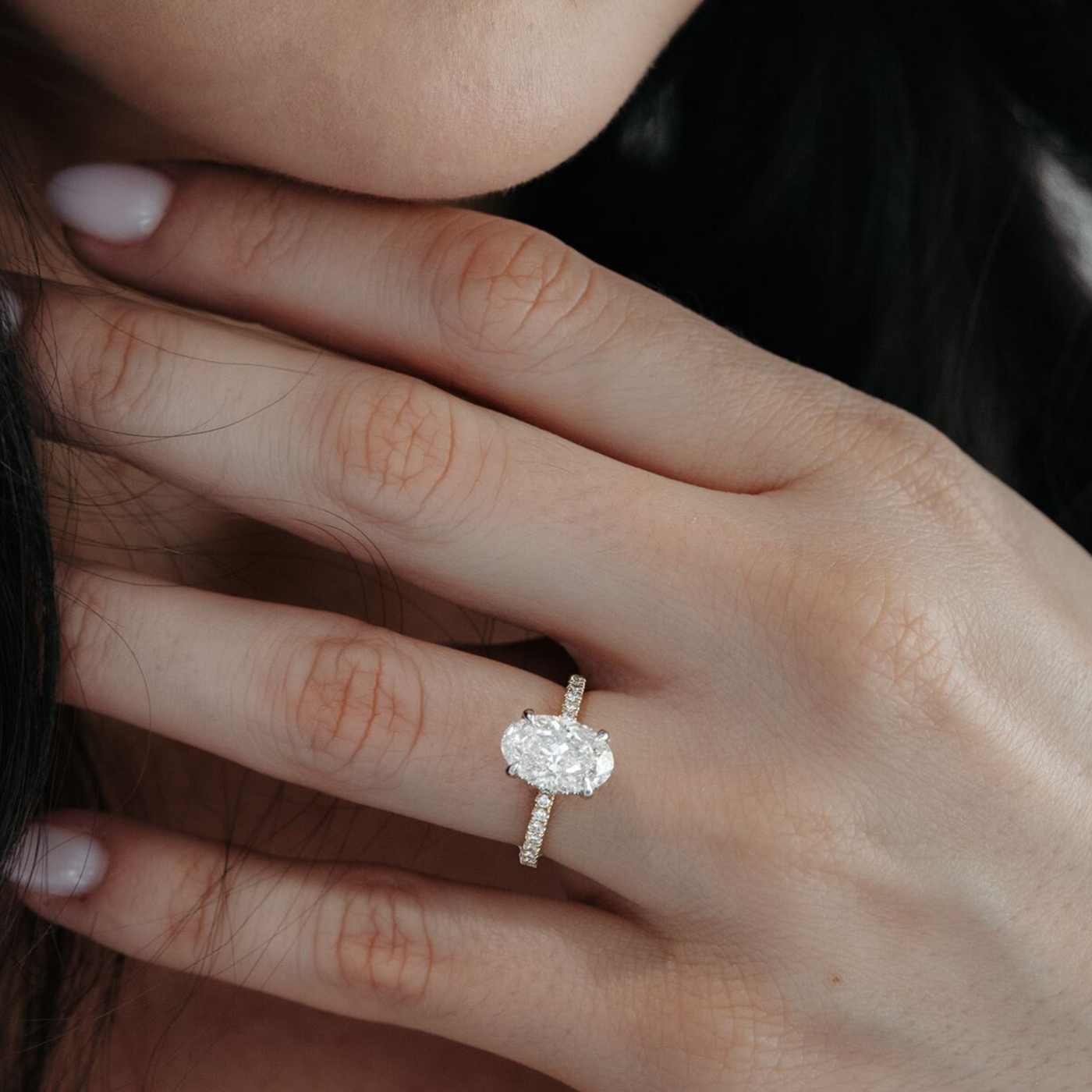 2.5 carat oval cut diamond engagement ring