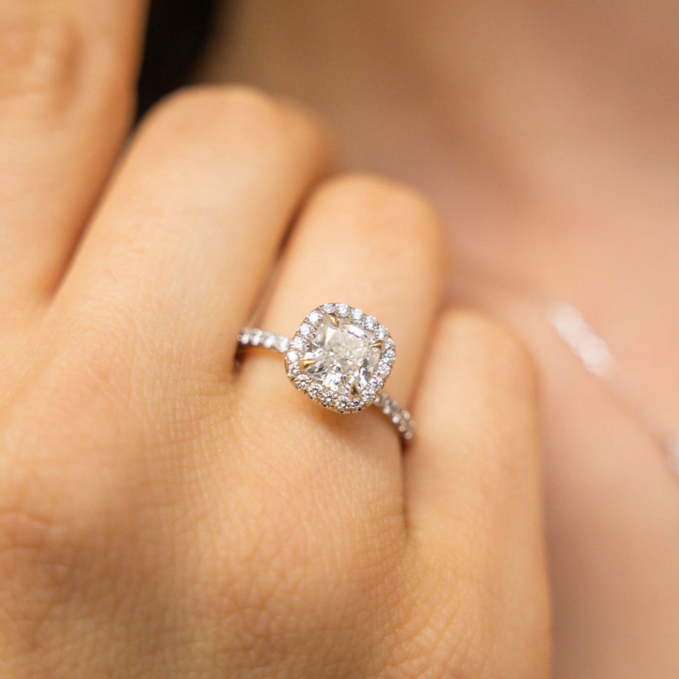 Preset 1.21ct Cushion Diamond Engagement Ring
