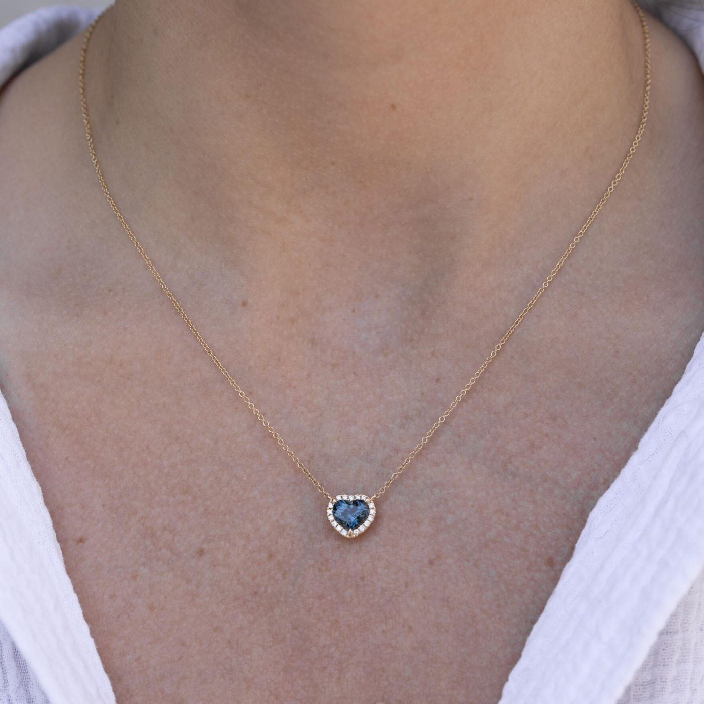 sapphire and diamond halo necklace