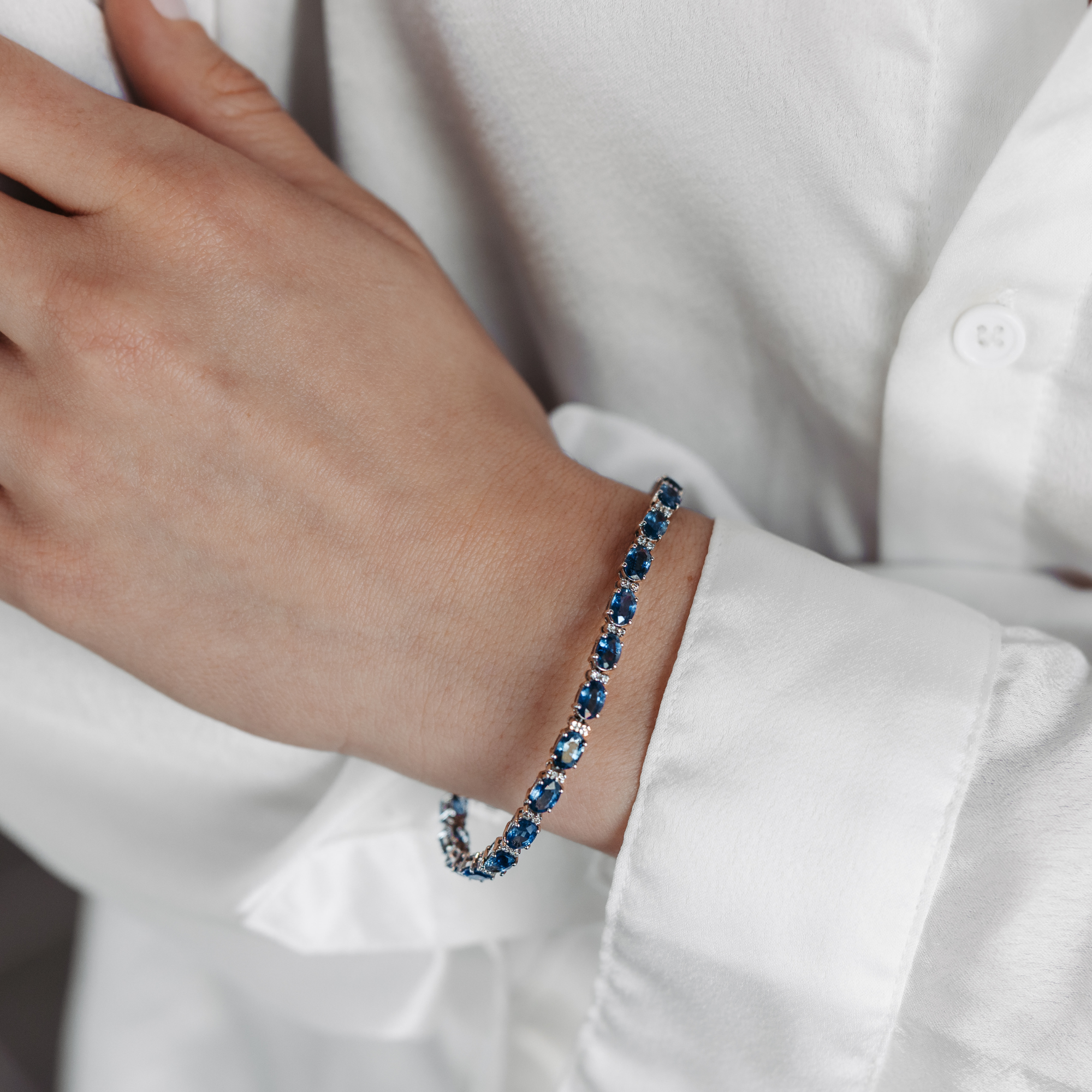 sapphire and diamond tennis bracelet