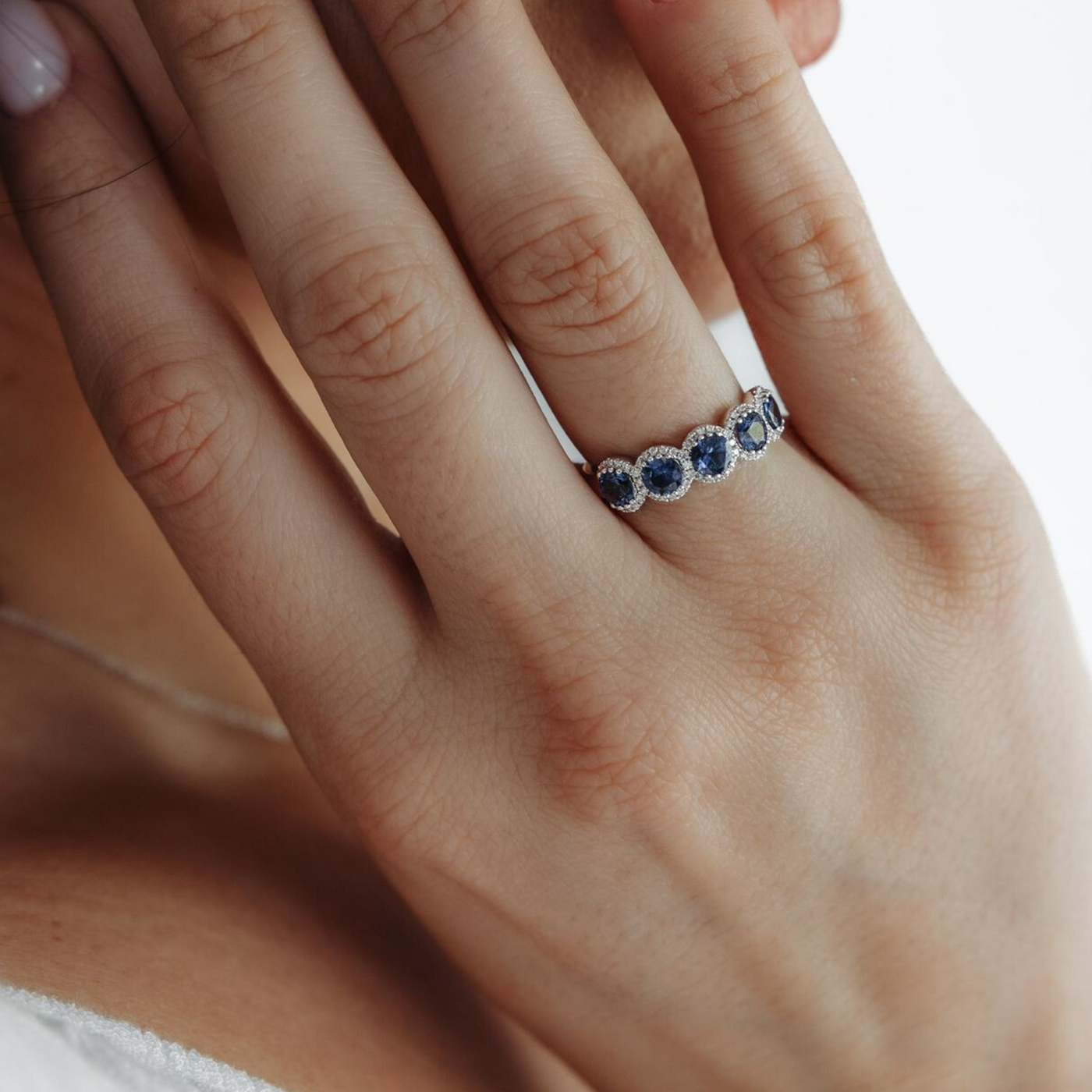 sapphire and diamond cocktail ring