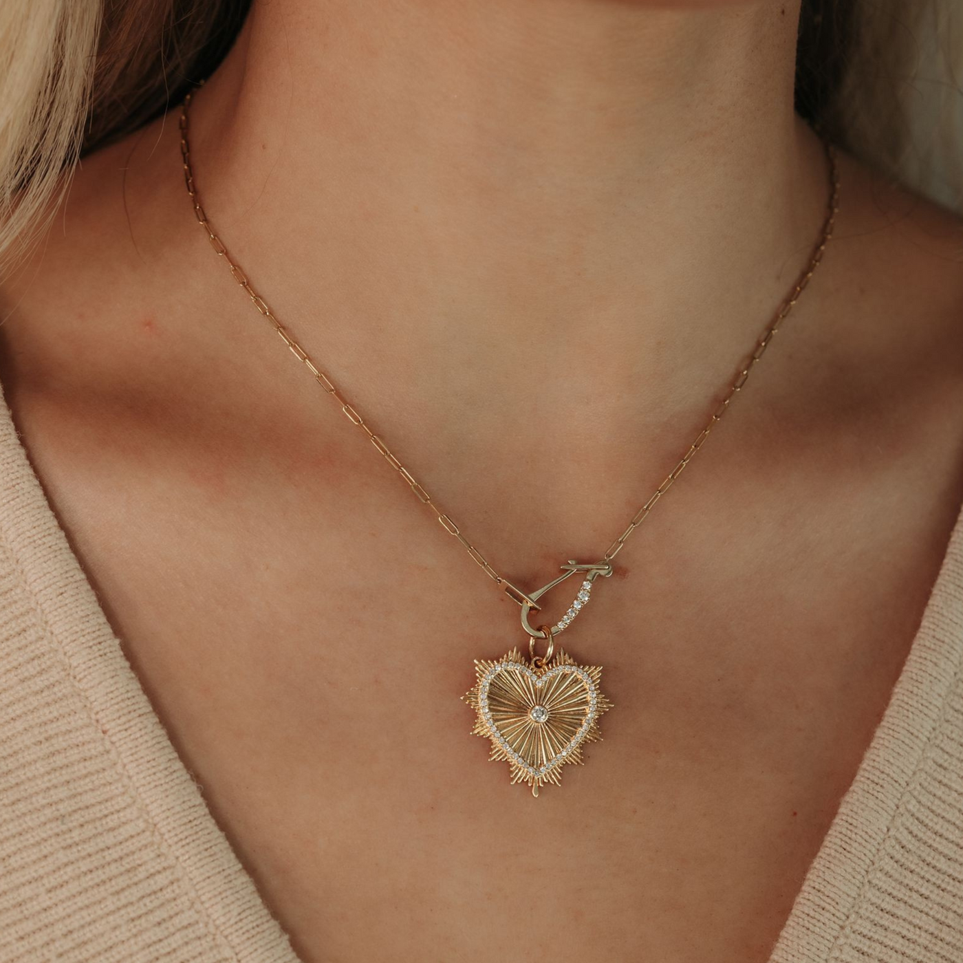Fluted Rays Heart Diamond Charm