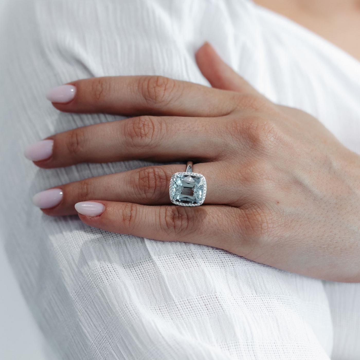 aquamarine and diamond cocktail ring