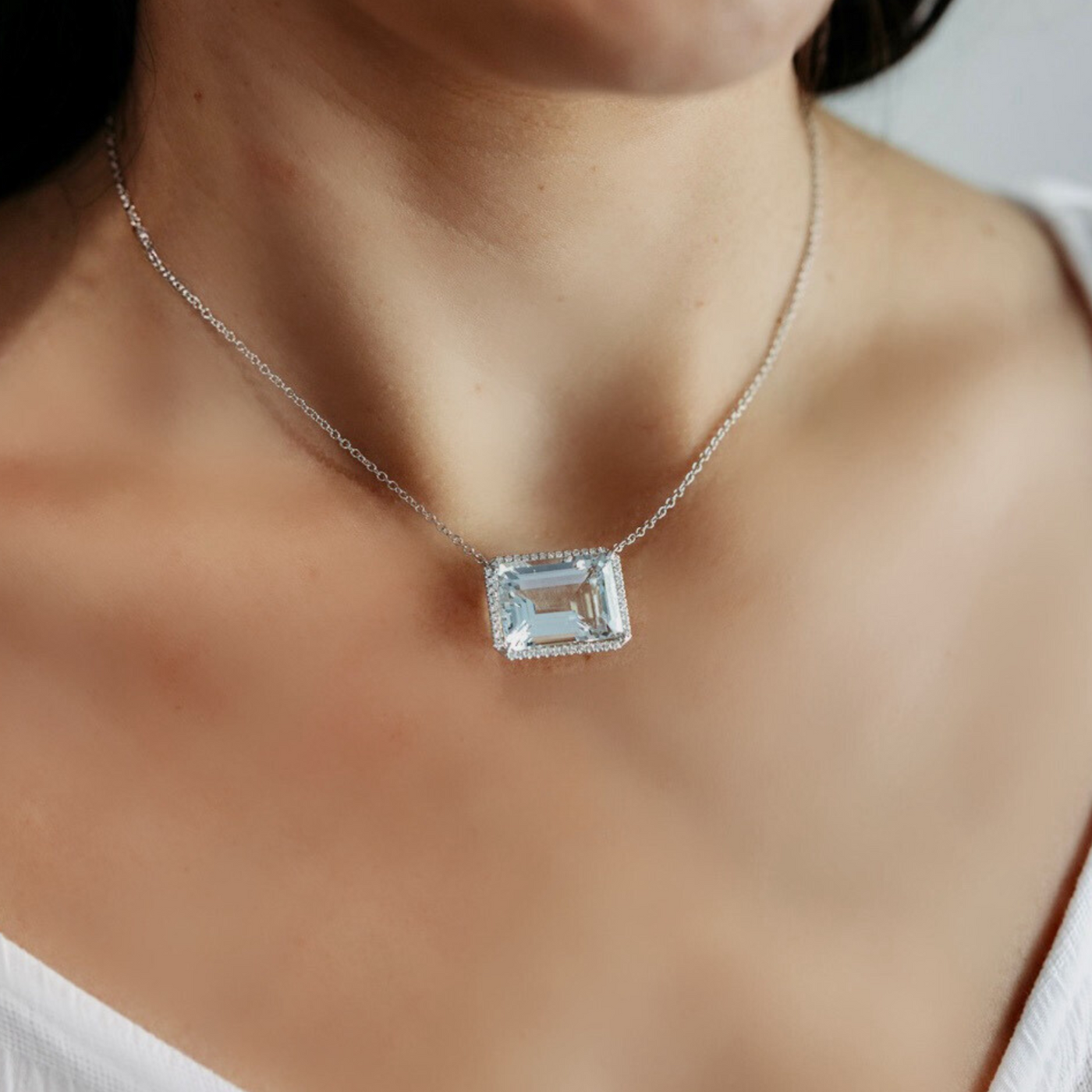 15.94CT Aquamarine Diamond Halo Necklace