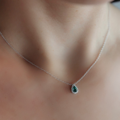 emerald and diamond halo necklace