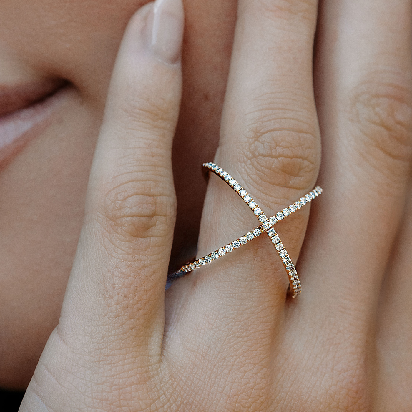 x shaped diamond ring